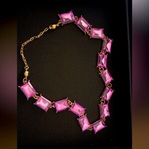 👑 WR Boutique lilac gems necklace NWT